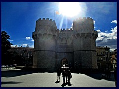 Torres de Serranos - Situated in the North end of the Old Town, facing the Turia Gardens. This is an ancient gateway of the city wall, and can for a small fee be climbed to offer great views of Valencia.